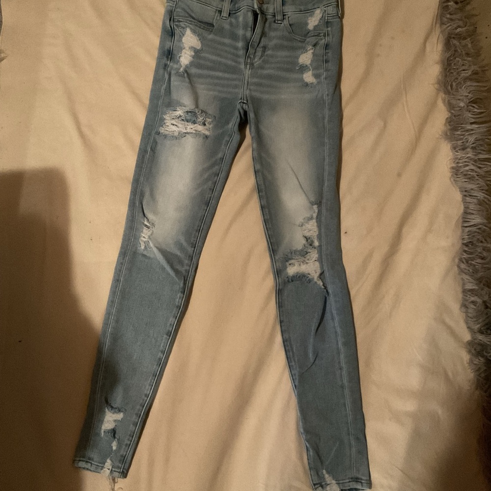 American Eagle Outfitters Light Blue Distressed Skinny Jeans